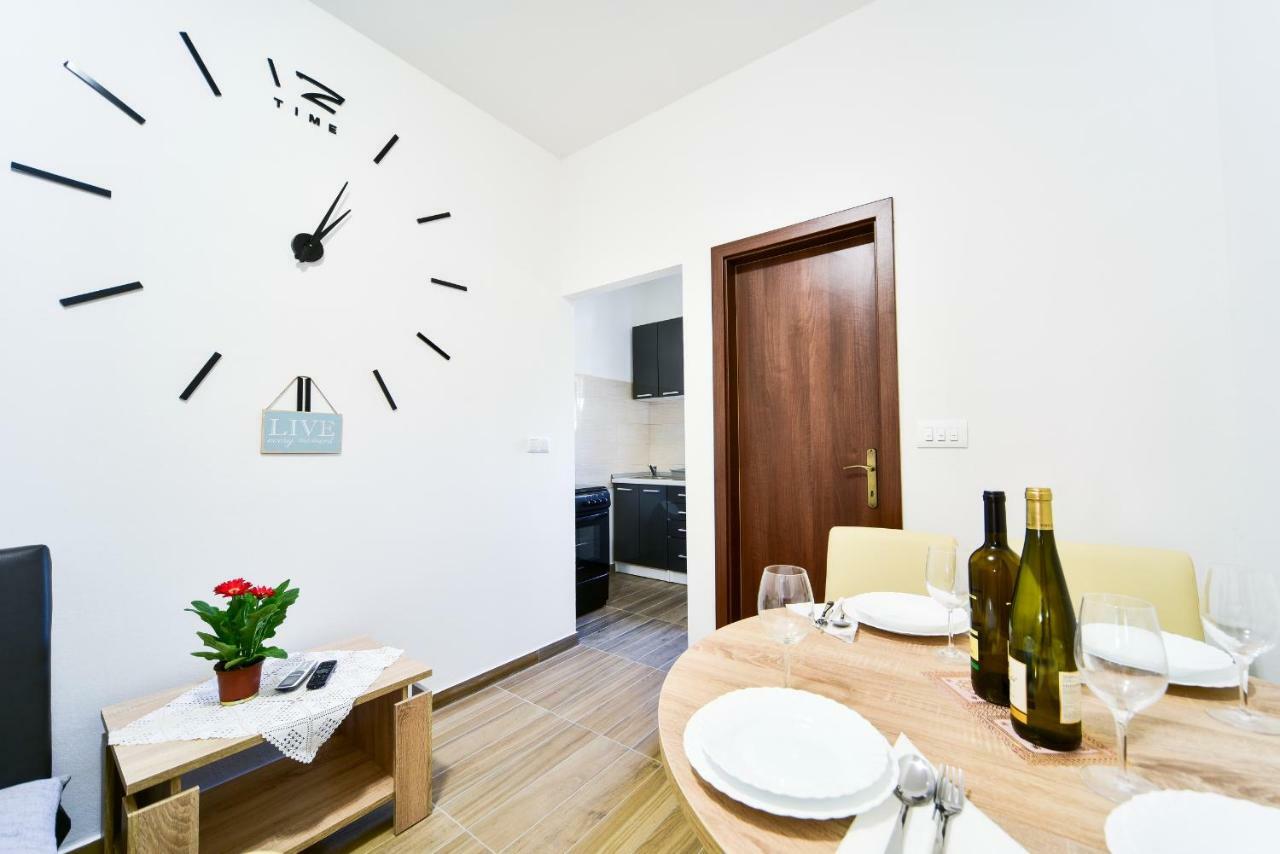 City Apartment 4You Zadar Buitenkant foto