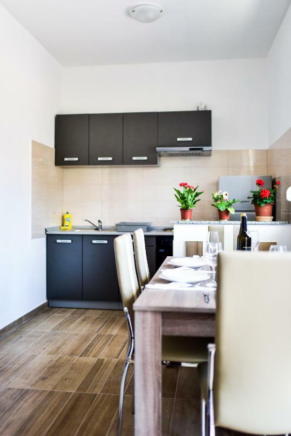 City Apartment 4You Zadar Buitenkant foto