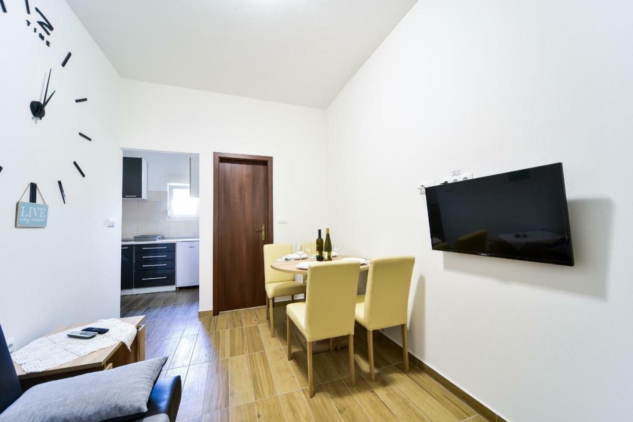 City Apartment 4You Zadar Buitenkant foto